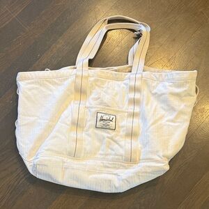 Herschel Camo and Cream Tote Bag